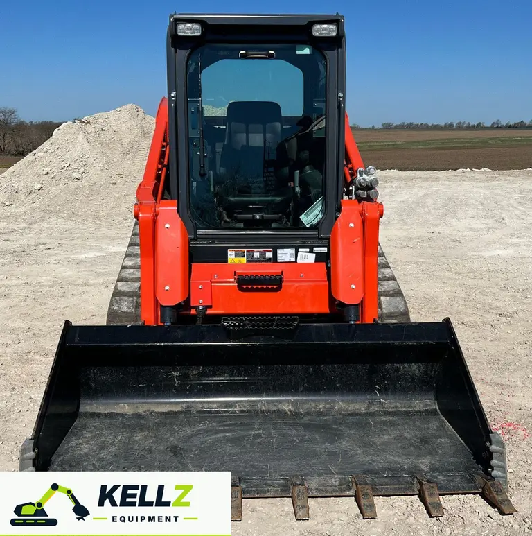 2022 Kubota SVL75-2 Tracked Skid Steer Loader - photo 8