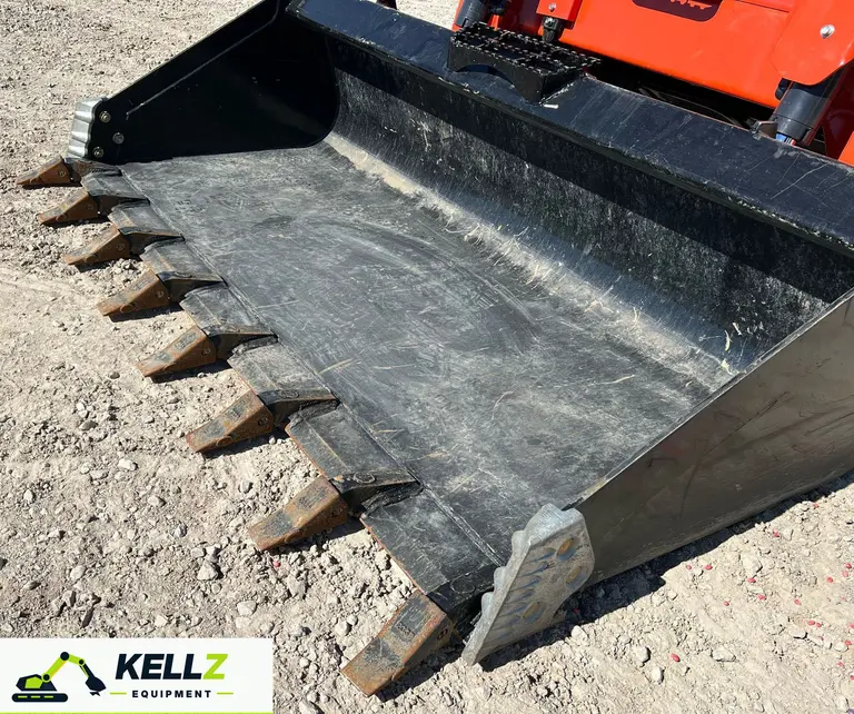 2022 Kubota SVL75-2 Tracked Skid Steer Loader - photo 12