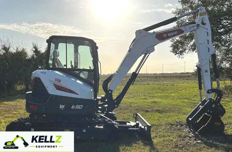 2022 Bobcat E50 Mini Excavator - photo 6