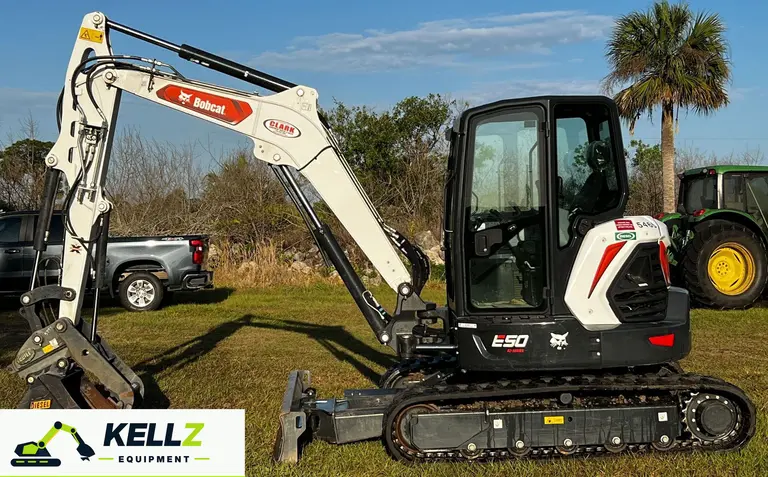 2022 Bobcat E50 Mini Excavator - photo 2