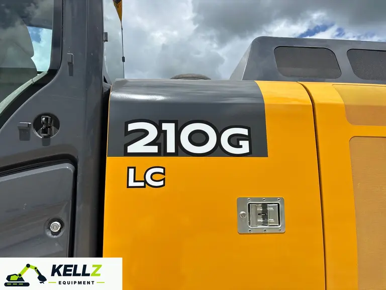 2015 John Deere 210G LC Excavator - photo 9