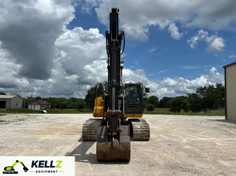 2015 John Deere 210G LC Excavator - photo 8