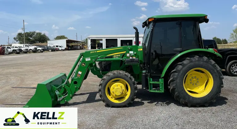 2021 John Deere 5075E MFWD Tractor - photo 2