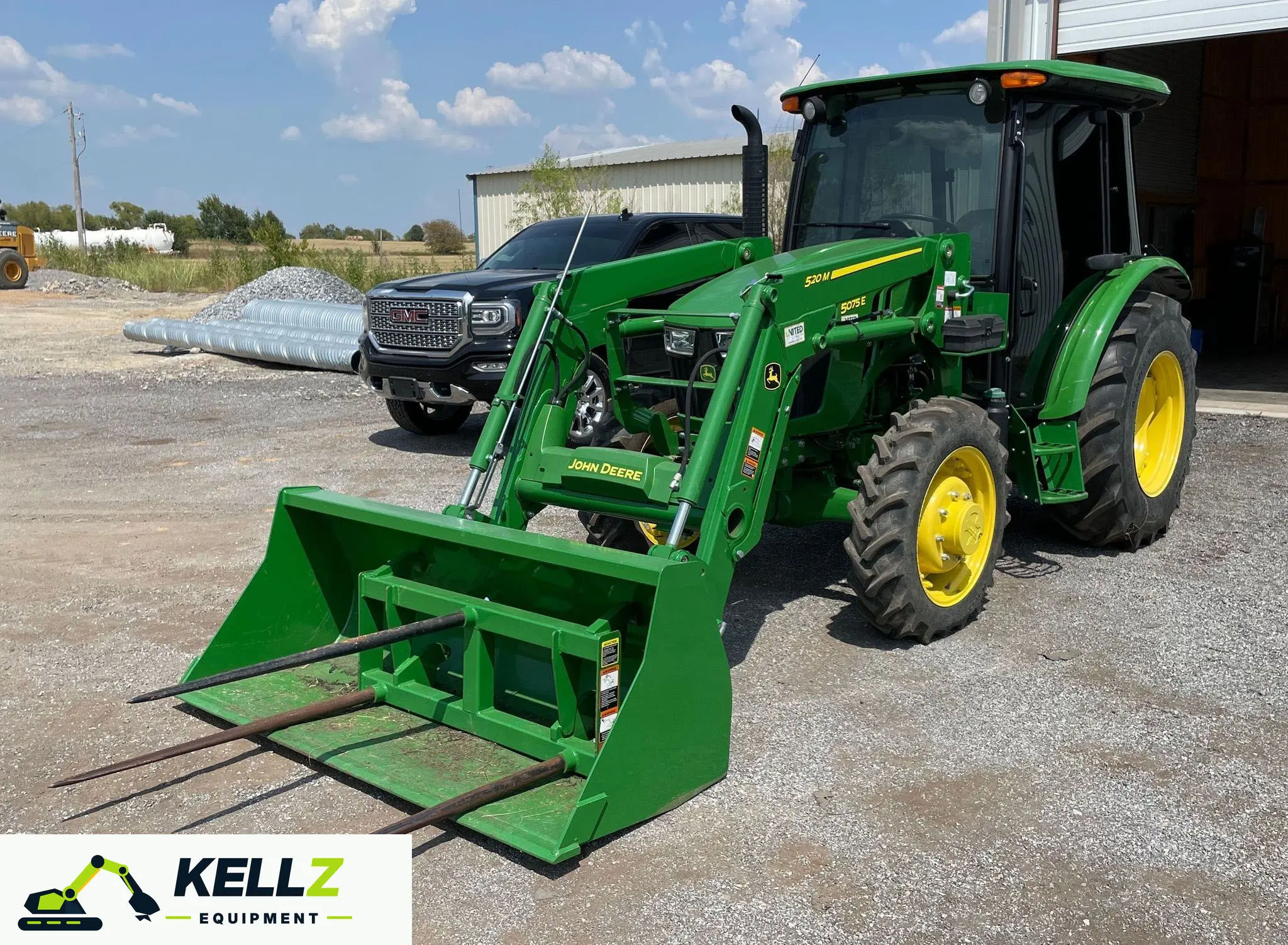 2021 John Deere 5075E MFWD Tractor - photo 1