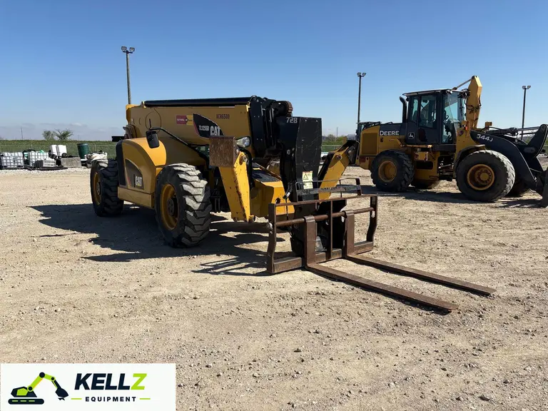 2017 Caterpillar TL1255D Telehandler - photo 3