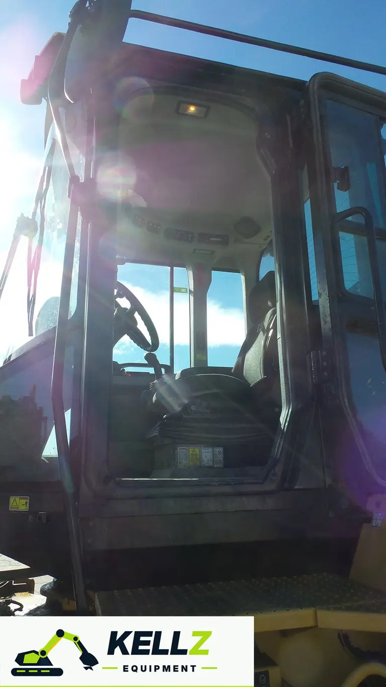2012 Caterpillar 924K Wheel Loader - photo 9