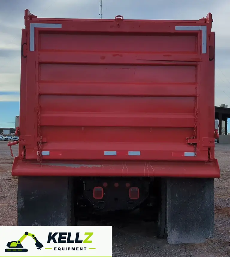 2008 Mack Granite GU713 Dump Truck - photo 4