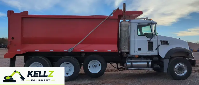 2008 Mack Granite GU713 Dump Truck - photo 6