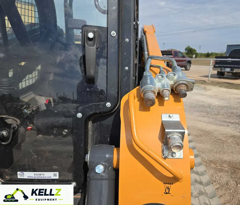 2023 Case TV450B Tracked Skid Steer Loader - photo 11